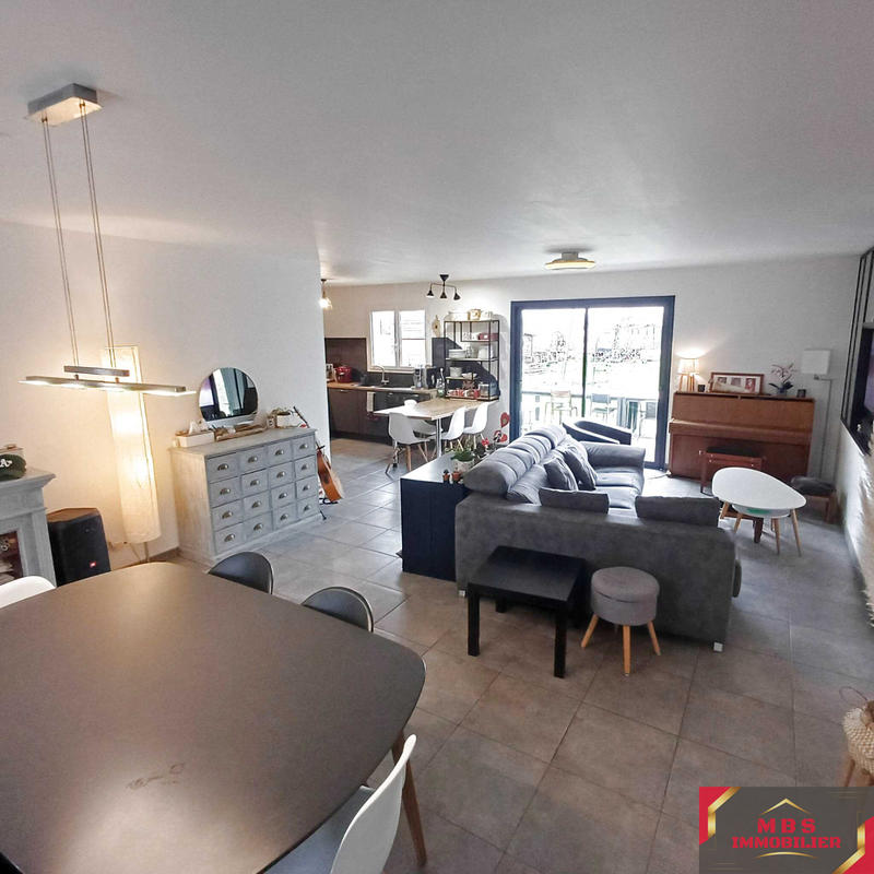 Maison - 110 m² - 5 pièces