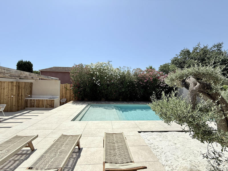 Maison - 202 m² - 6 pièces