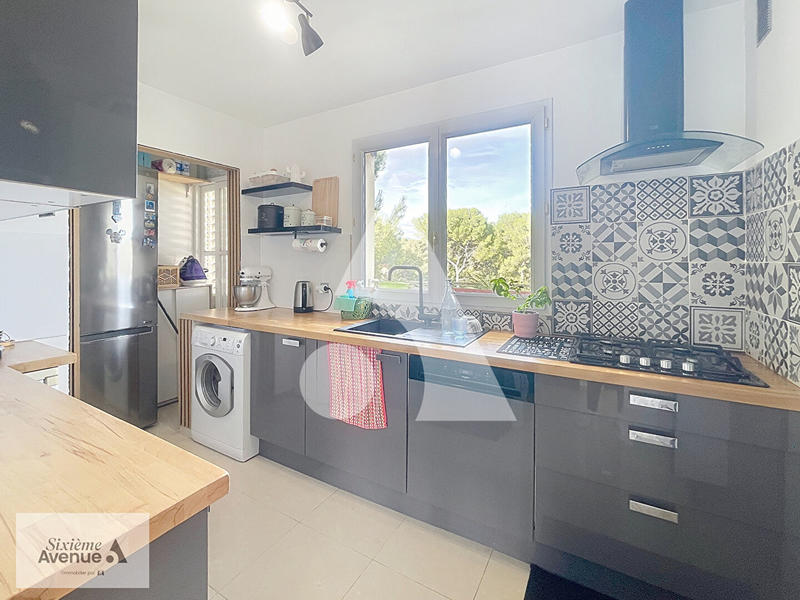 Appartement - 85 m² - 4 pièces