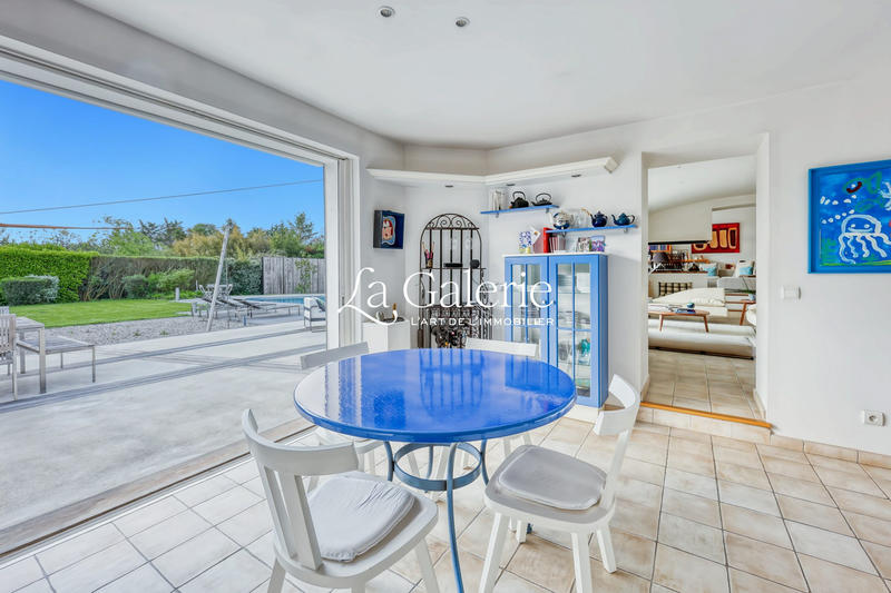 Villa - 295 m² - 7 pièces