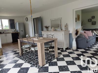 Appartement - 81 m² - 4 pièces