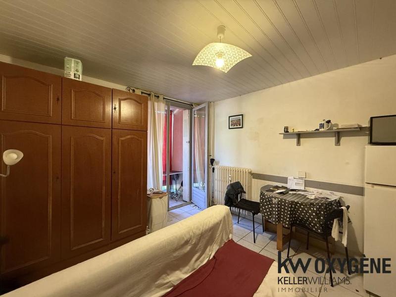 Studio - 18 m² - 1 pièce