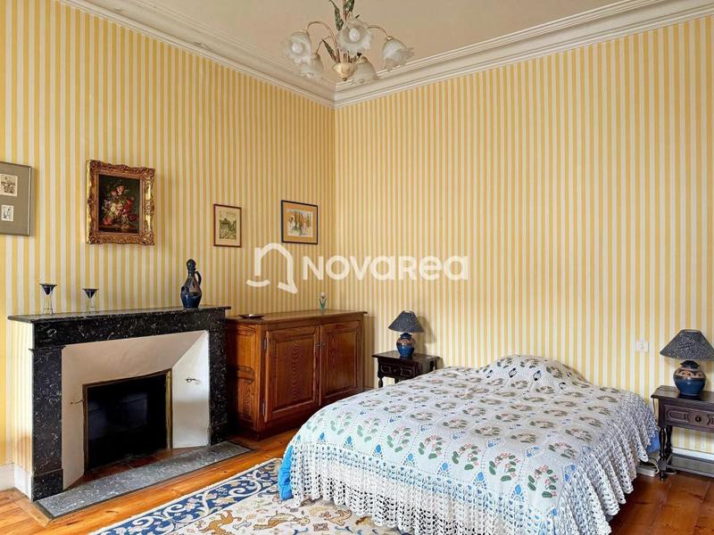 Appartement - 188 m² - 5 pièces