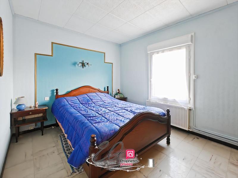 Maison - 92 m² - 5 pièces