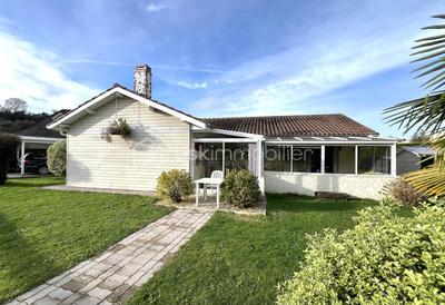 Maison - 92 m² - 5 pièces