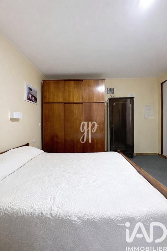 Maison - 194 m² - 15 pièces