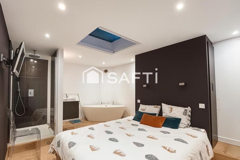 Appartement - 95 m² - 5 pièces