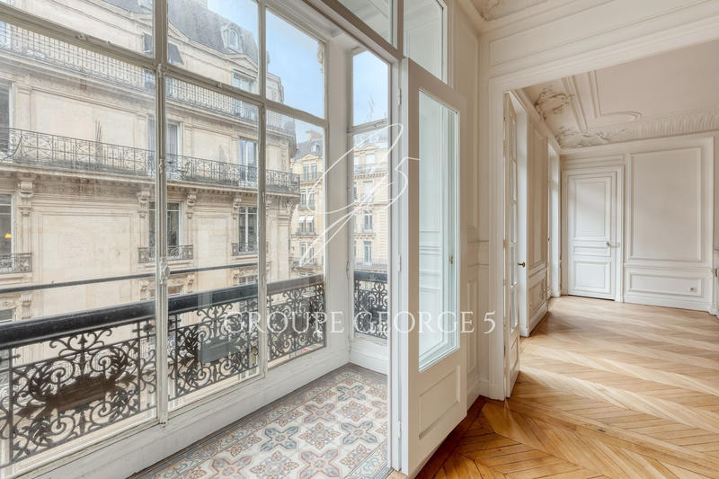 Appartement - 166 m² - 5 pièces