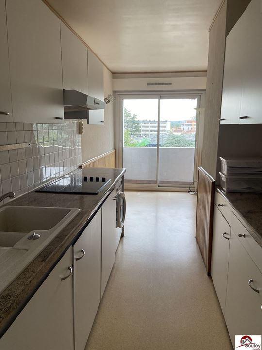 Appartement - 84 m² - 4 pièces