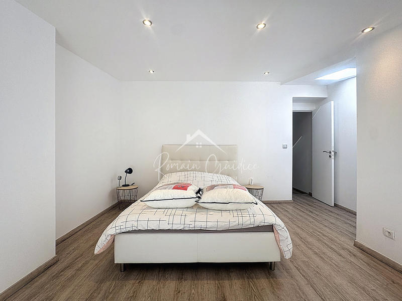 Maison - 101 m² - 5 pièces