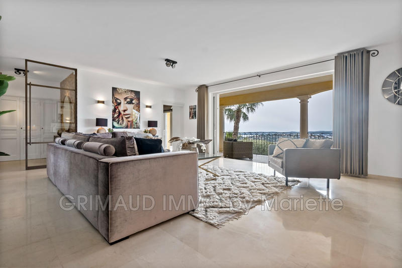 Villa - 250 m² - 7 pièces