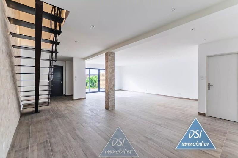 Maison - 123 m² - 4 pièces