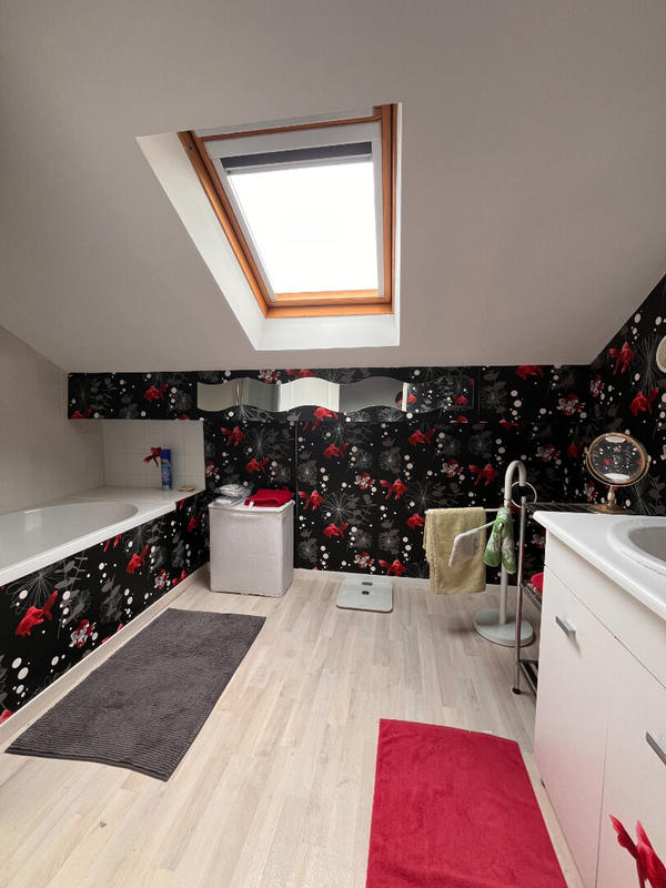 Maison - 194 m² - 6 pièces