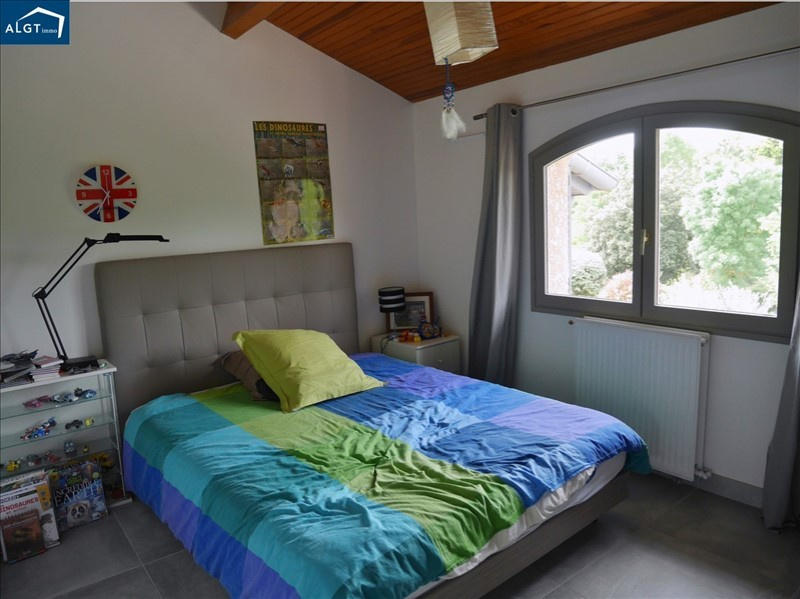 Villa - 180 m² - 6 pièces