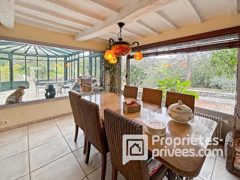 Maison - 245 m² - 6 pièces