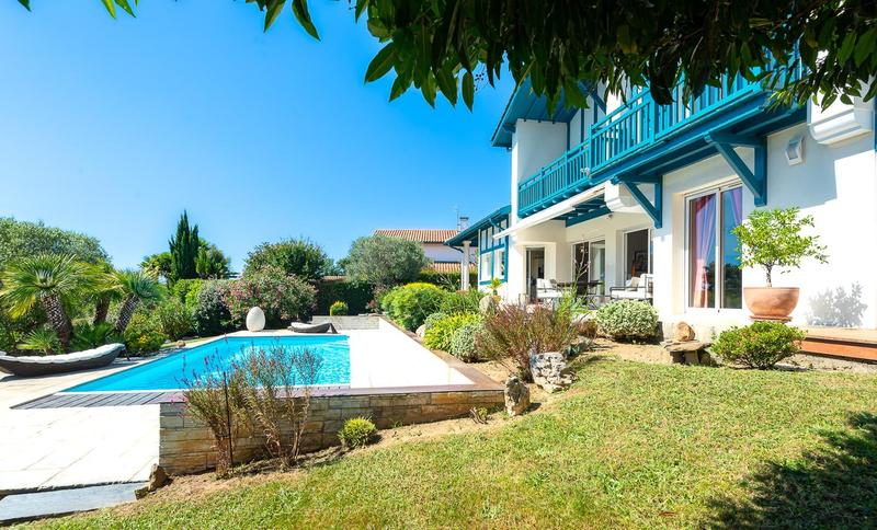 Maison - 197 m² - 6 pièces