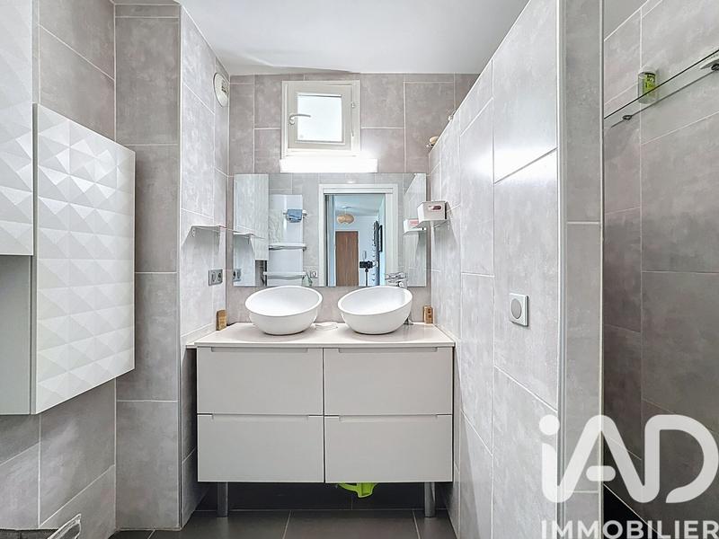 Appartement - 80 m² - 3 pièces