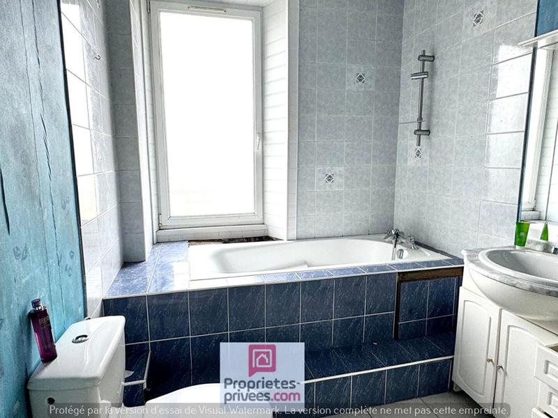 Maison - 143 m² - 8 pièces