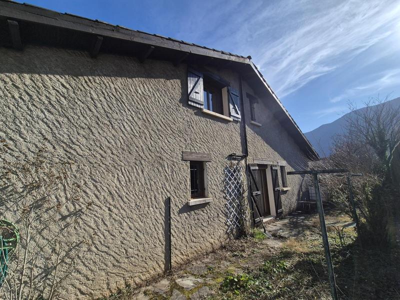 Maison - 97 m² - 5 pièces