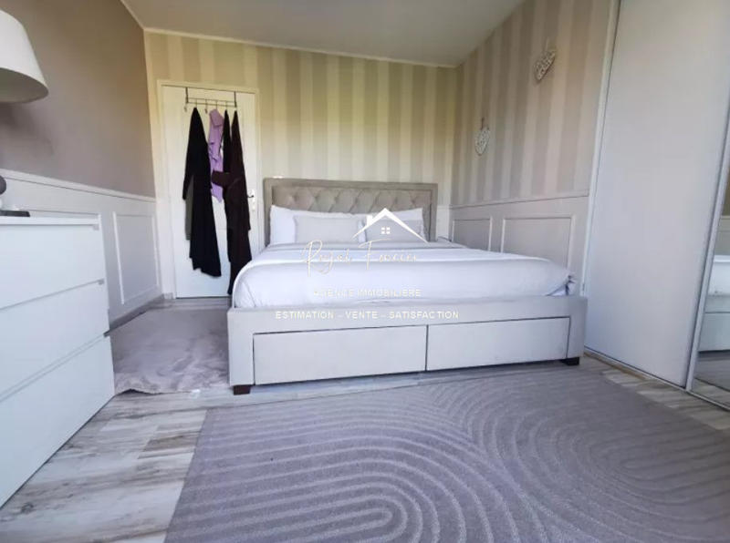 Maison - 133 m² - 6 pièces