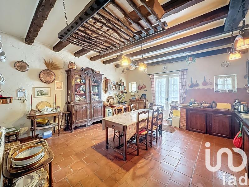 Maison - 229 m² - 8 pièces