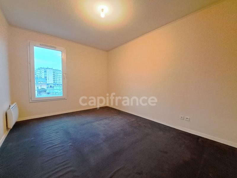 Appartement - 70 m² - 4 pièces