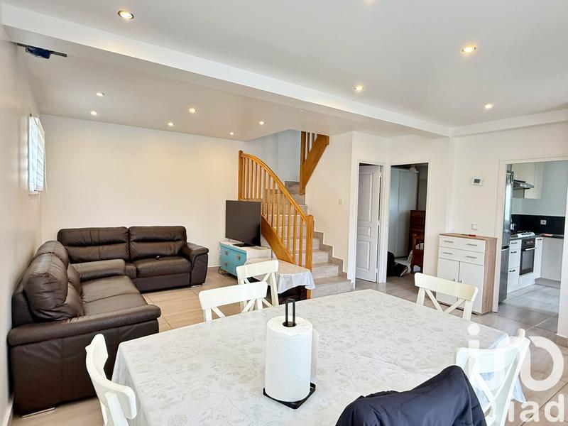 Maison - 112 m² - 8 pièces