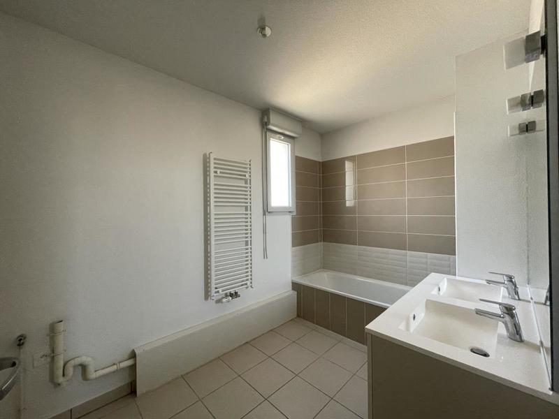 Villa - 80 m² - 4 pièces