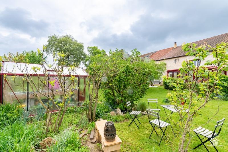 Maison - 272 m² - 8 pièces