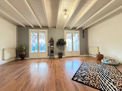 Maison - 89 m² - 4 pièces