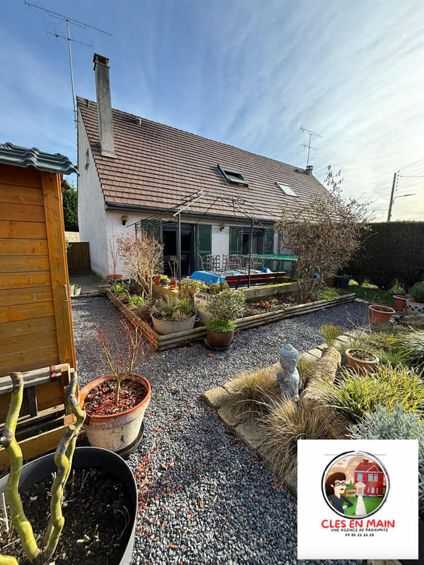 Maison - 90 m² - 5 pièces