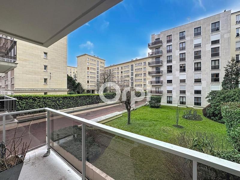 Appartement - 81 m² - 4 pièces