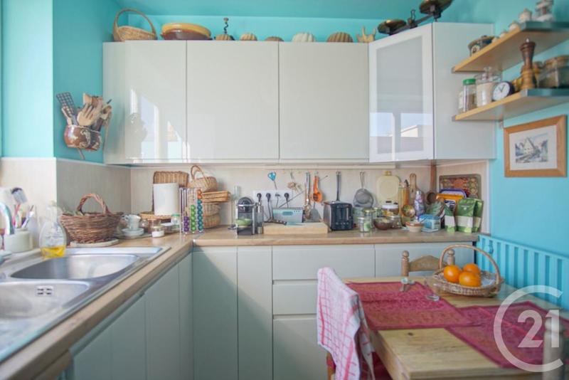 Appartement - 94 m² - 4 pièces