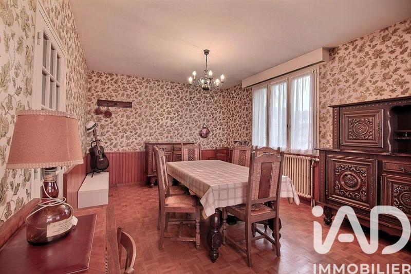 Maison - 162 m² - 11 pièces