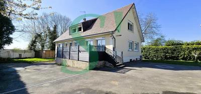 Maison - 177 m² - 7 pièces