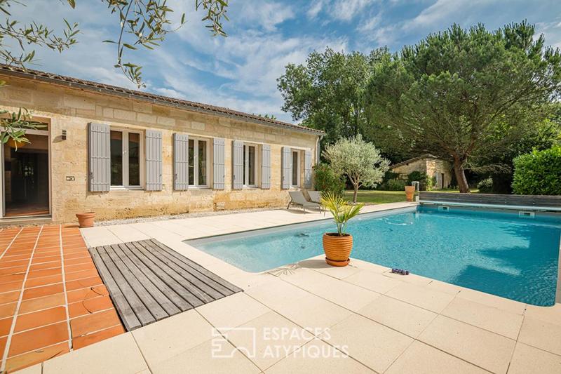 Maison en pierre - 315 m² - 7 pièces