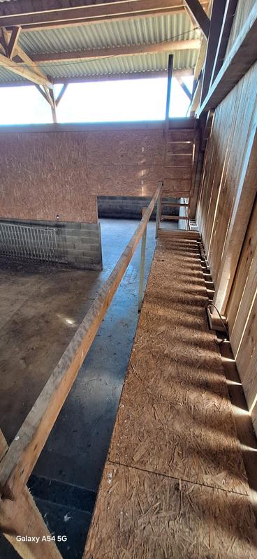 Maison - 460 m² - 2 pièces