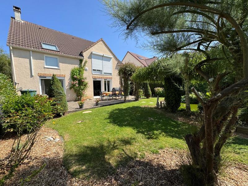 Maison - 147 m² - 8 pièces