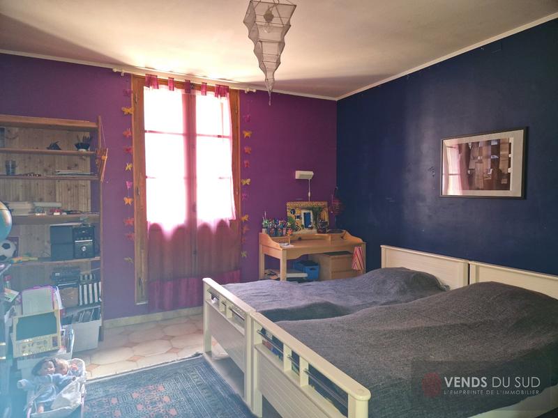 Maison - 162 m² - 9 pièces