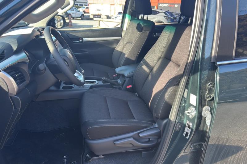 Toyota Hilux 2.8 D4-D 204 Legende 4pl