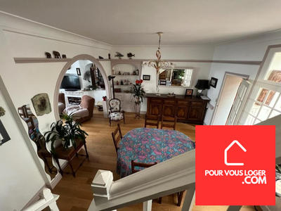 Maison - 200 m² - 7 pièces