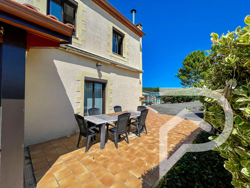 Maison - 162 m² - 7 pièces