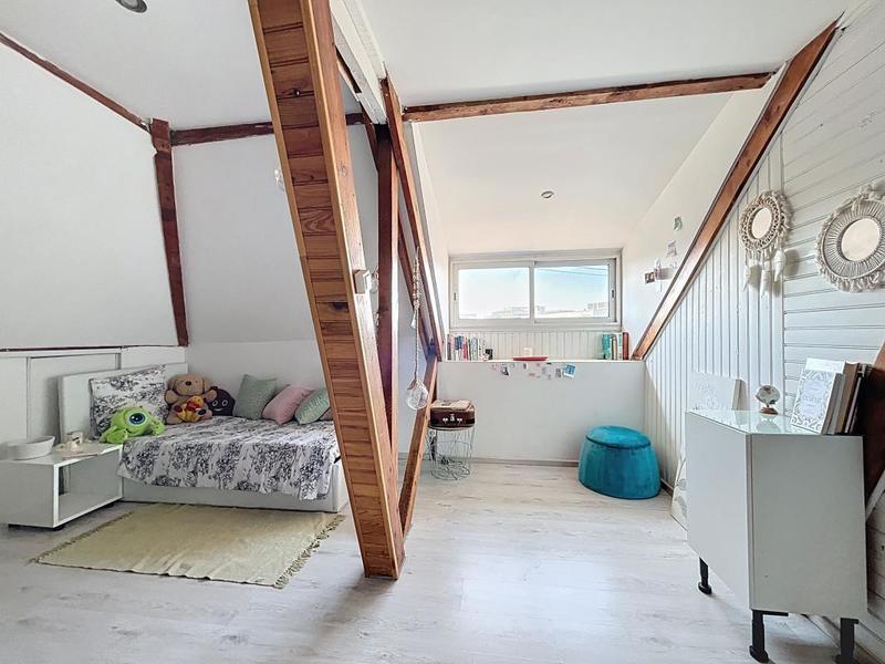 Maison - 197 m² - 6 pièces