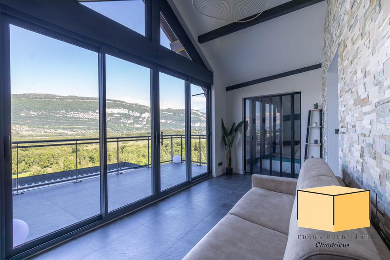 Maison - 125 m² - 6 pièces