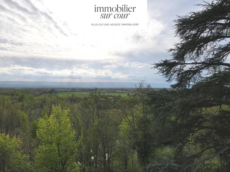 Appartement - 77 m² - 4 pièces