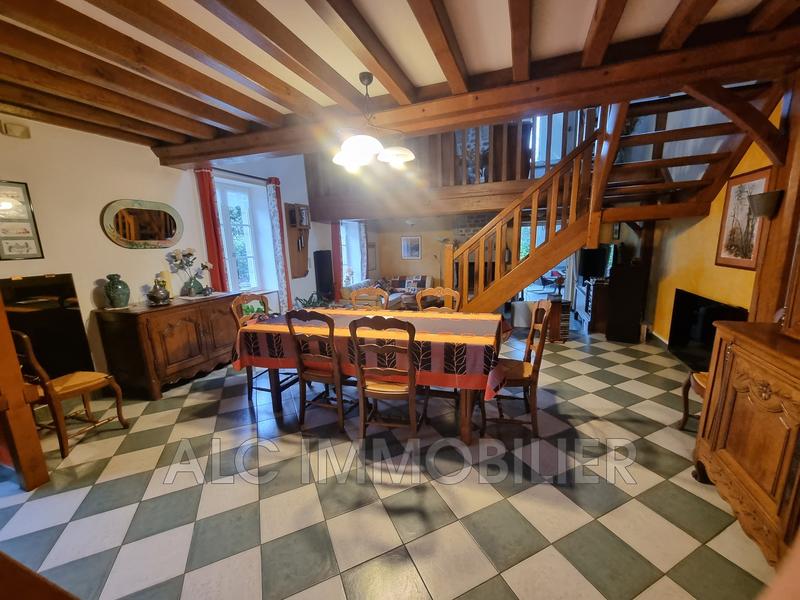 Propriété - 194 m² - 8 pièces