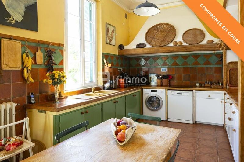 Villa - 265 m² - 7 pièces