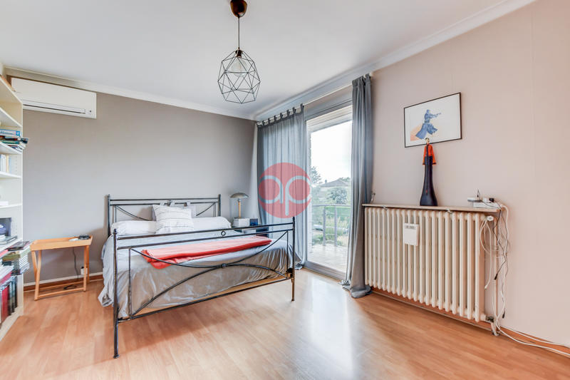 Maison - 196 m² - 7 pièces