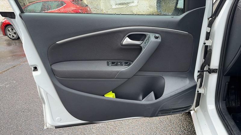 Volkswagen Polo 1.4 Tdi 90 Confortline