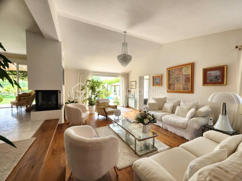 Villa - 160 m² - 5 pièces